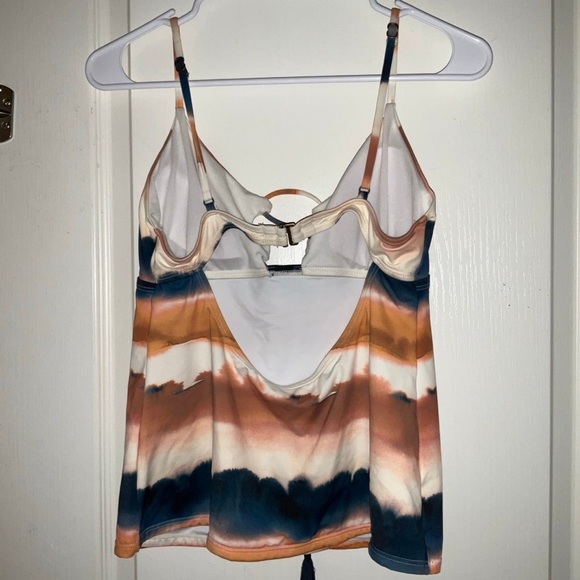 Lucky Brand Tie Dye Open Back Fringe Tie Front Tankini: M - Picture 5 of 8